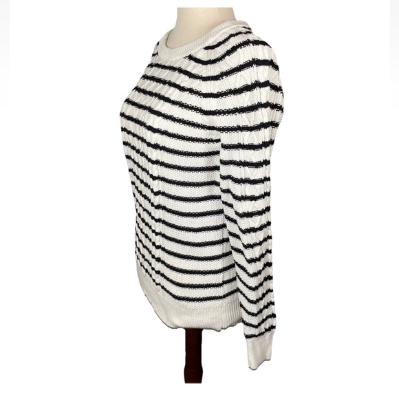 Gap Black & White Striped Cable Knit Crewneck Sweater Women’s Size Medium Cotton - Picture 3 of 8